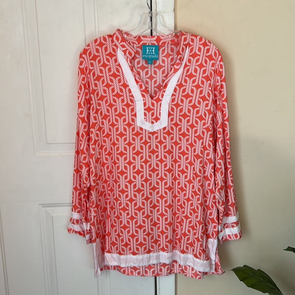 Escapada coral orange and white printed‎ tunic Size M